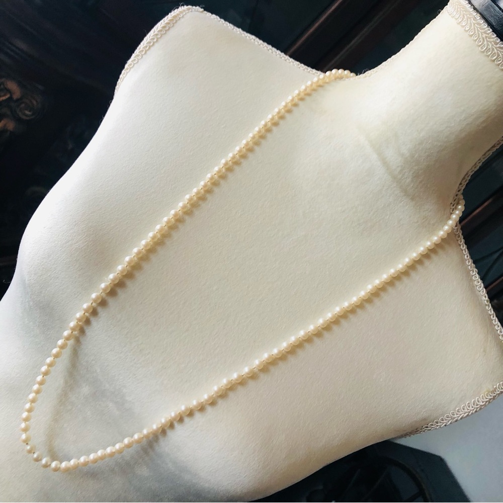 Vintage Hand Knotted Cream Glass Pearl Necklace